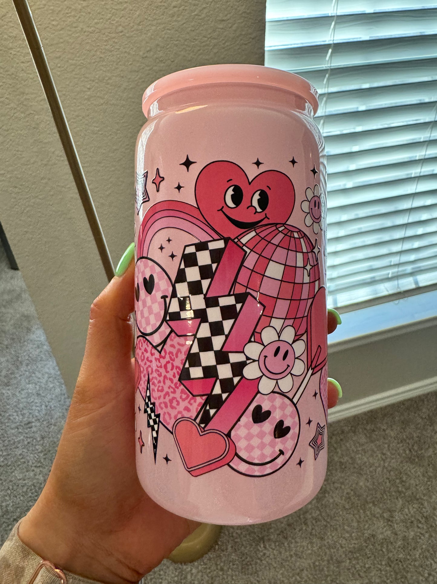 Retro Valentines Pink Shimmer 16 oz can glass
